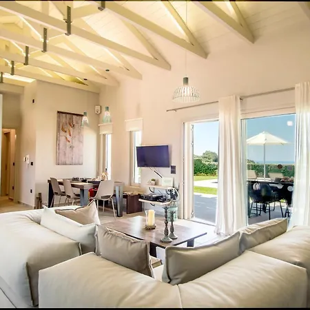 La Vie By Vintage Travel Villa *