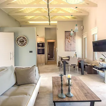 Villa La Vie By Vintage Travel