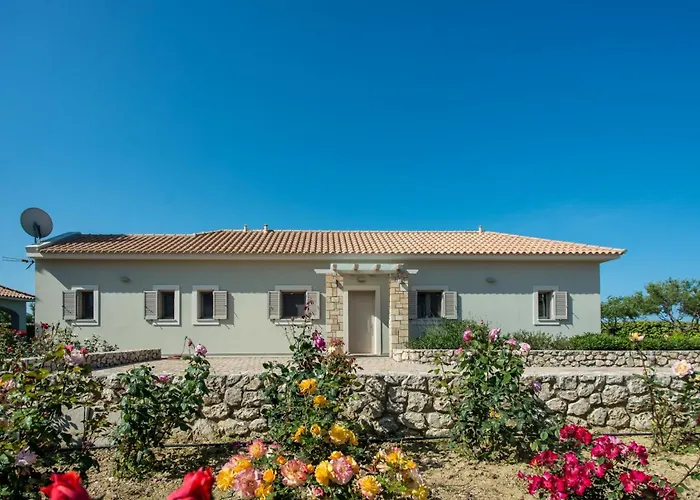La Vie By Vintage Travel Villa Svoronata